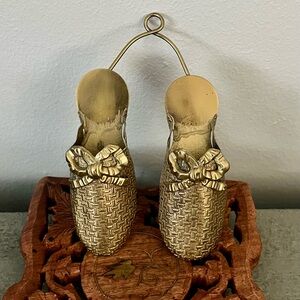 Antique Brass Shoes Match Holder